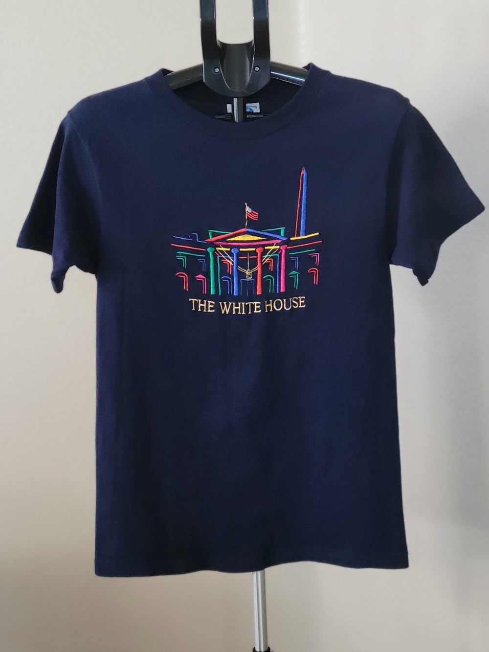 Vtg 90s White House Embroidered T Shirt Small Global Basics Super Heavyweight